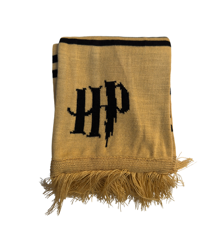 HUFFLEPUFF SCARF — Yellow & Black